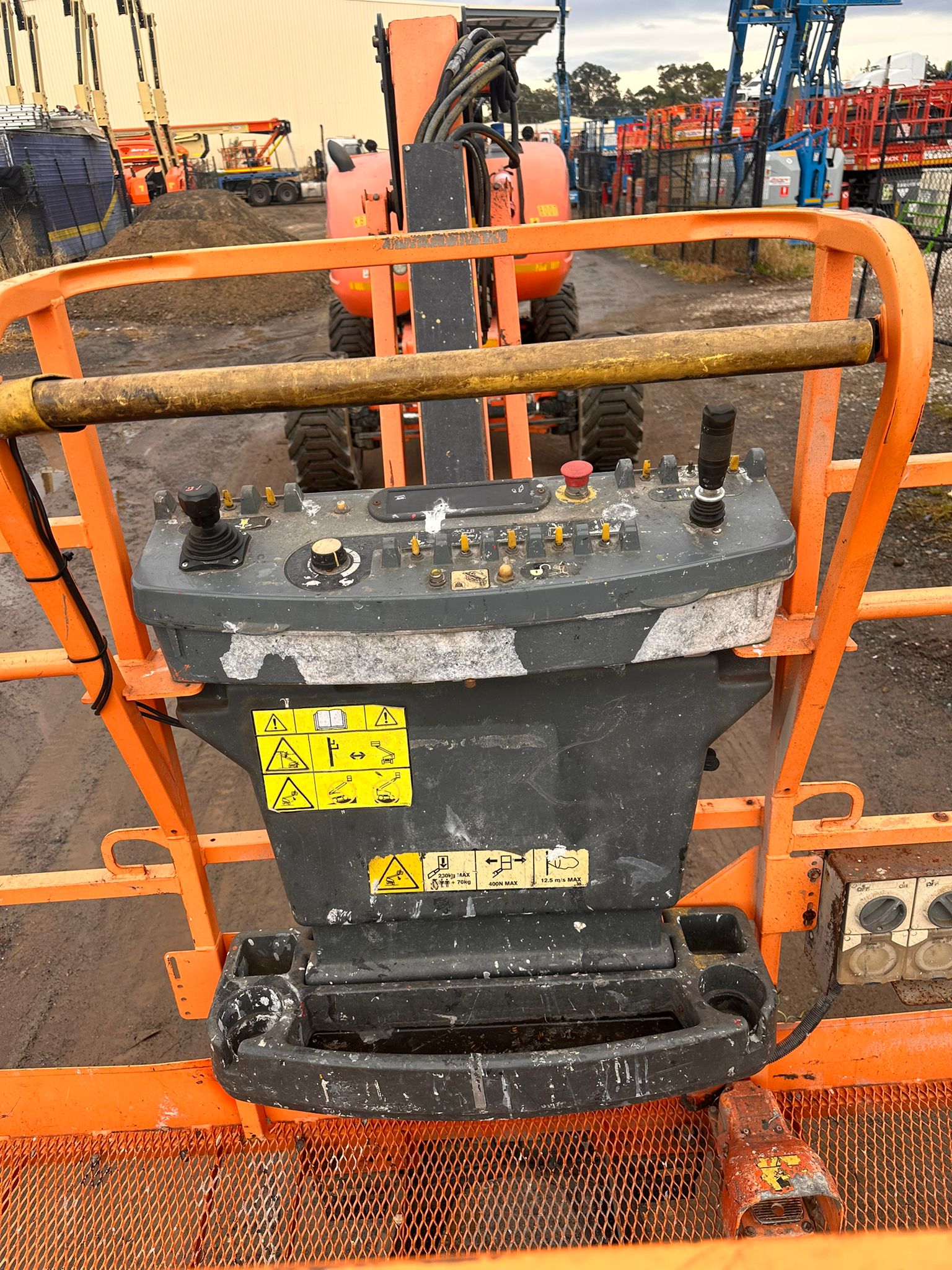 Sold - Articulated Boom Lift - View 3